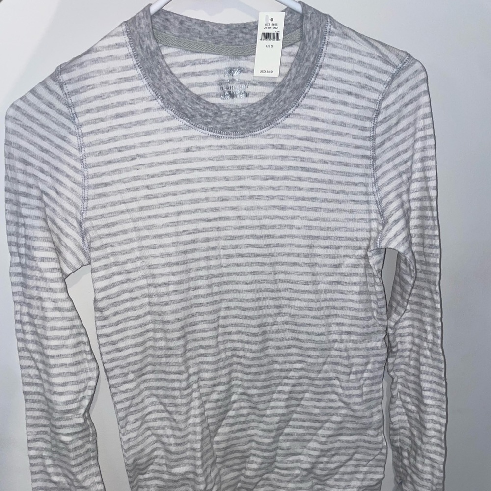 NWT aerie striped gray and white long sleeved thermal